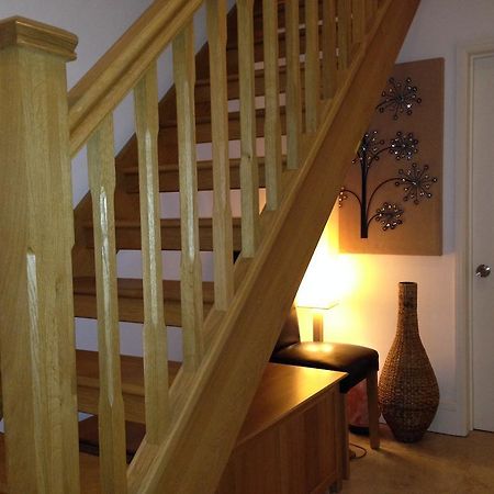 Mead Lodge B&B Corsham Bagian luar foto